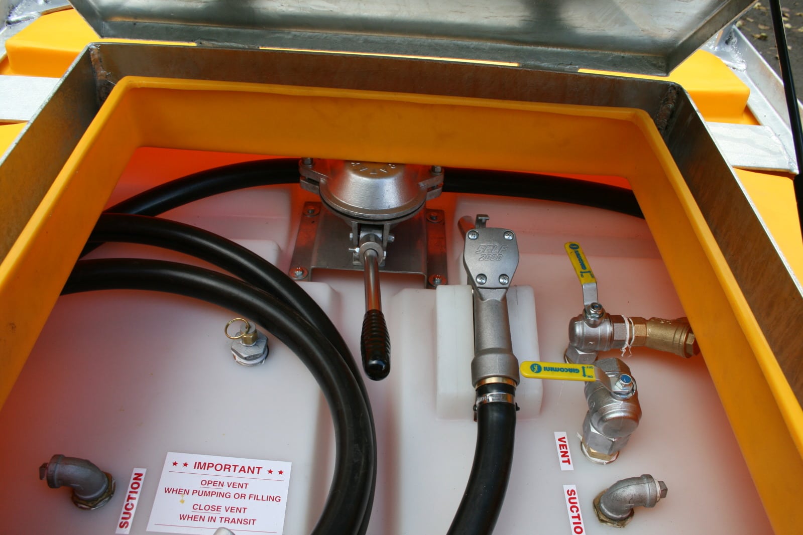 Transportable Plastic Diesel Tank - 950 Litres