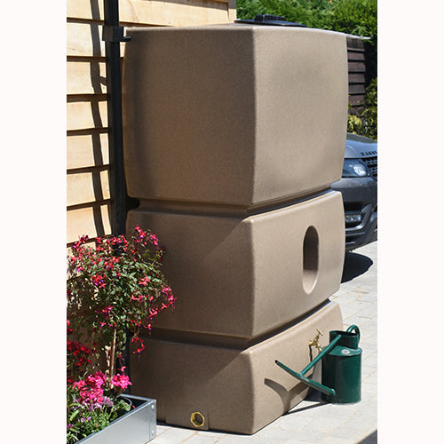 1500 Litre Pillar Water Butt with Small Footprint For Rainwater Harvesting