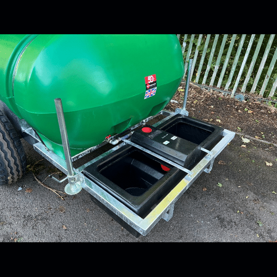 2000 Litre Site Tow Animal Feeder Water Bowser With Large Trough