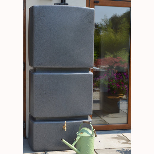 800 Litre Pillar Water Butt with Small Footprint For Rainwater Harvesting