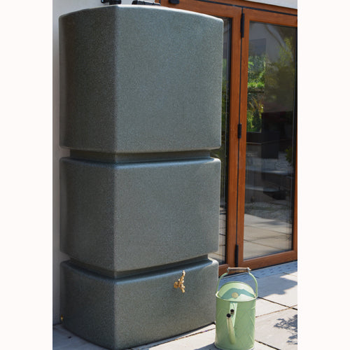 800 Litre Pillar Water Butt with Small Footprint For Rainwater Harvesting